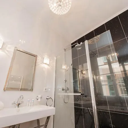 Sunlight - Cristal - Old Town Area, 3 Bedrooms, Stunning Apartment