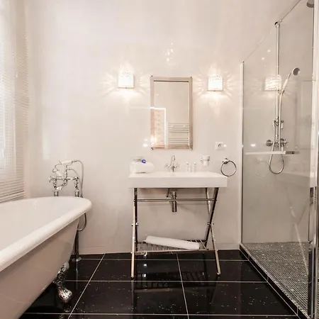 Apartment Sunlight - Cristal - Old Town Area, 3 Bedrooms, Stunning